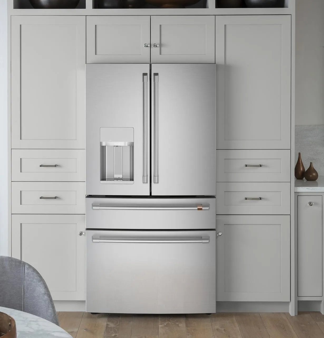 Cafe CVE28DP2NS1 Caf(eback)™ ENERGY STAR® 27.8 Cu. Ft. Smart 4-Door French-Door Refrigerator