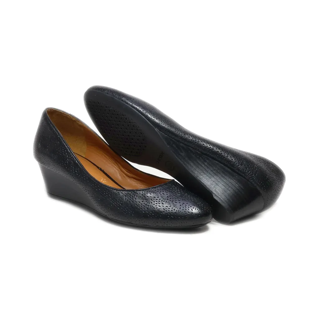 Geox Ballerinas Leather Black Colour For Women