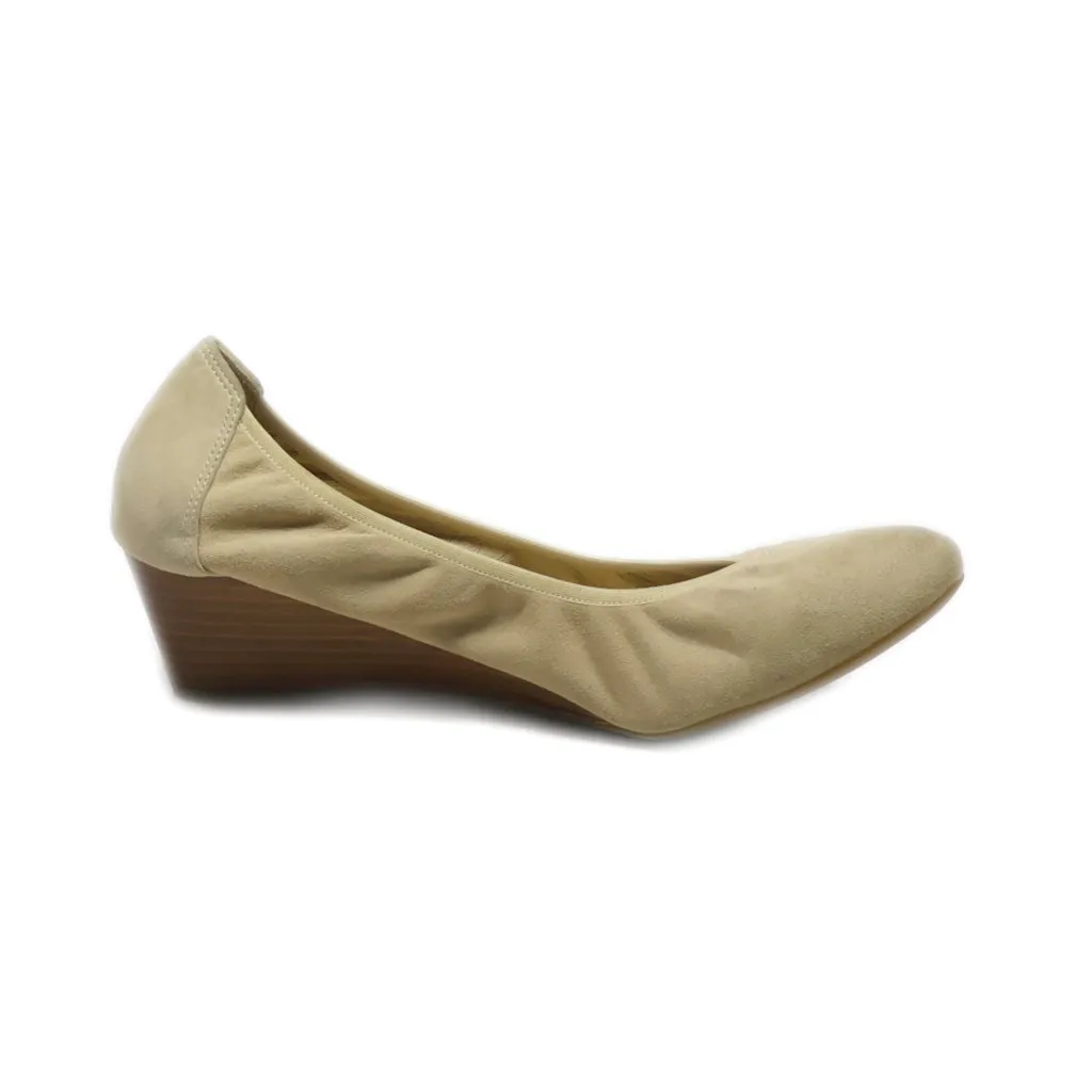 Geox Ballerinas Suede Beige Colour For Women