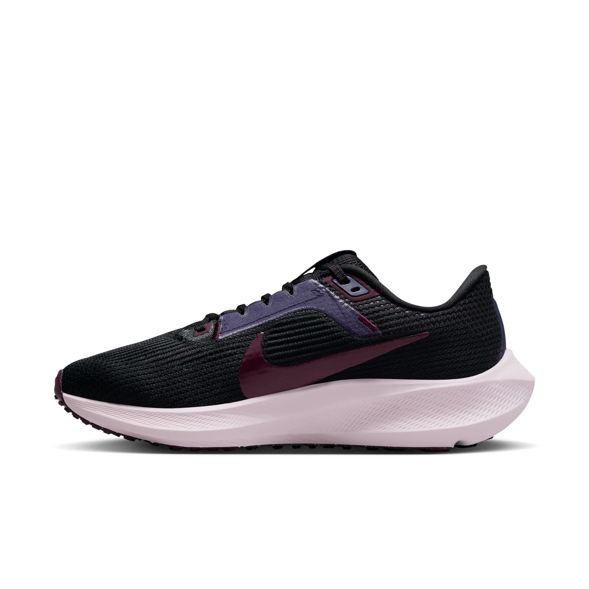 Women's Nike Pegasus 40 - DV3854-005